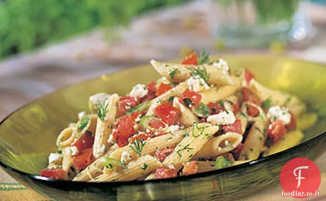 Penne alla greca con pomodori freschi, feta e aneto