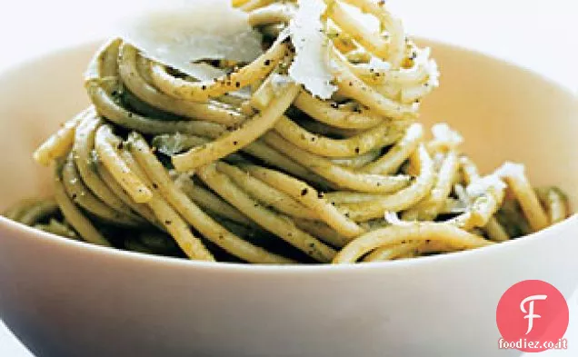 Spaghetti con salsa di scalogno