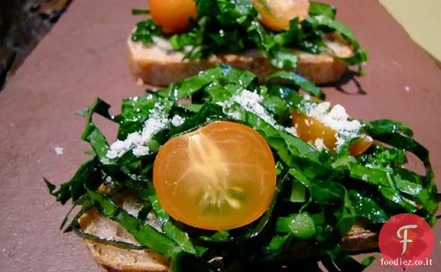 Crostini di Cavolo nero e Pomodoro Sungold