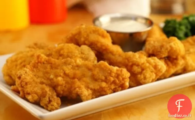 Offerte di pollo in crosta di salvia a basso contenuto di carboidrati e patatine al cavolo