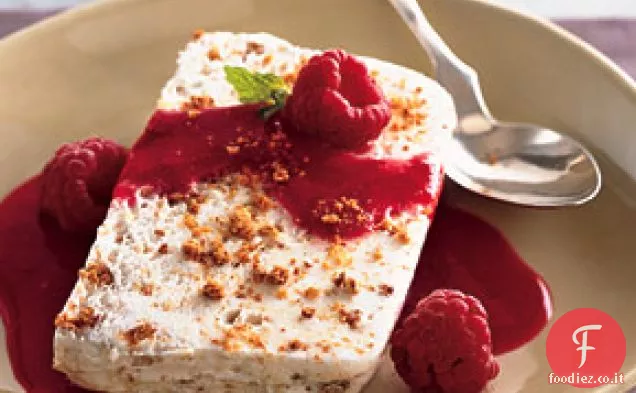 Semifreddo al Limone e Amaretti con Salsa di Lamponi