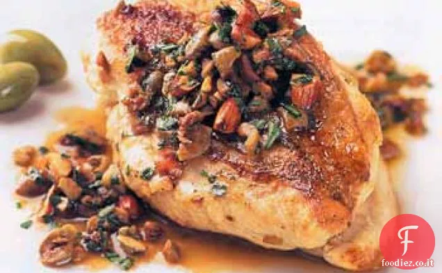Pollo ripieno di olive con mandorle