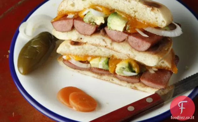 Tortas di hot dog alla griglia (Tortas de salchicha)
