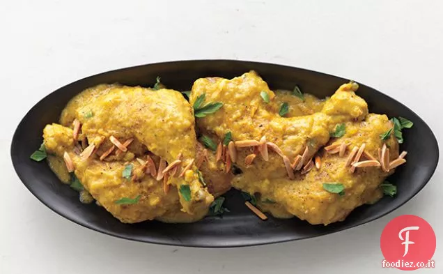 Pollo in salsa di aglio e mandorle