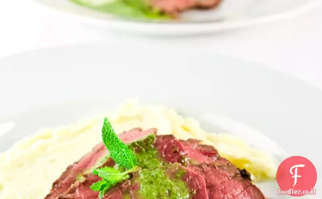 Agnello arrosto veloce con salsa alla menta