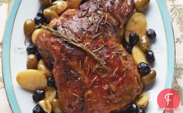 Coscia d'Agnello Brasata con Patate e Olive
