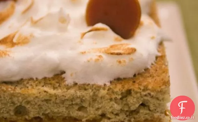 Torta alla banana con frutto della passione Caramello e Meringa al cocco