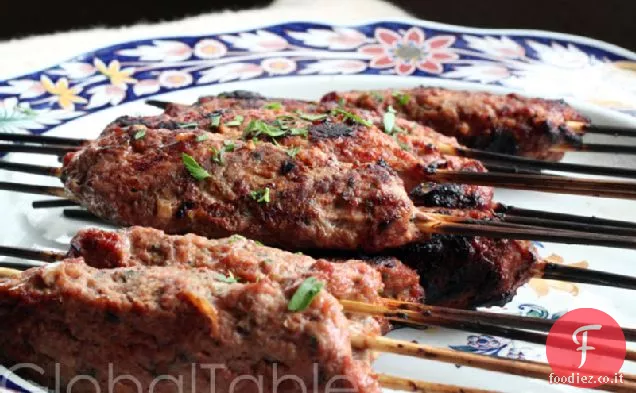 Agnello azero alla griglia, macinato (lyulya Kabob)