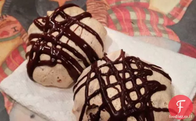 Meringhe di noci pecan al cioccolato