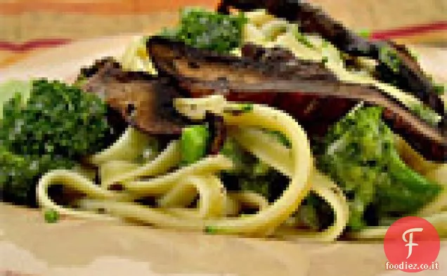 Fettuccine No-Fredo con Broccoli e Funghi Saltati