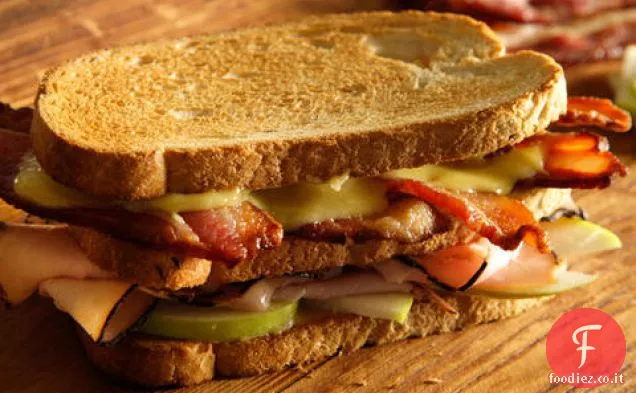 Triplo panino con carne di maiale