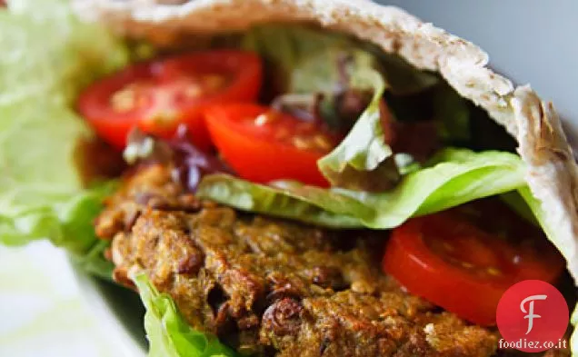 Hamburger di melanzane al curry, lenticchie e quinoa