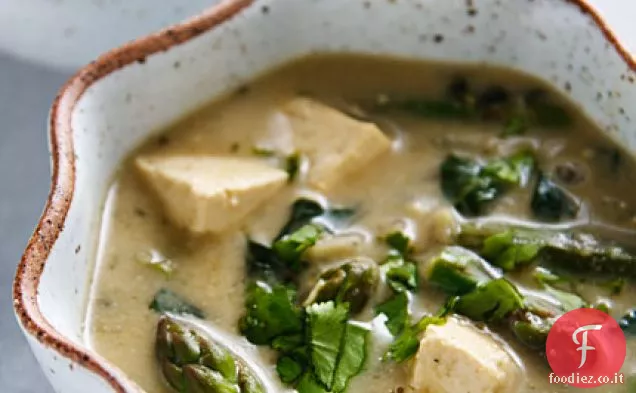 Curry verde tailandese con verdure e Tofu