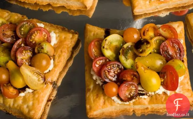 Crostata di Pasta sfoglia al Pomodoro e Formaggio fresco