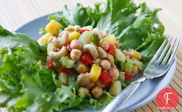 Insalata di ceci di ispirazione tailandese