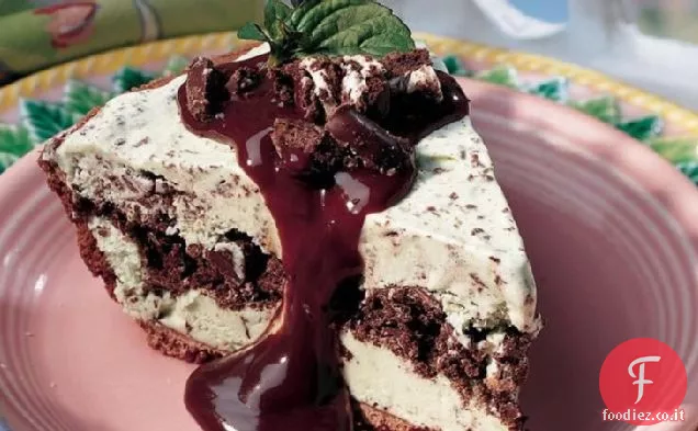 Torta di gelato al cioccolato alla menta