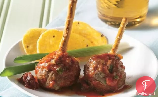 Polpette con salsa di pomodoro arrostita al fuoco