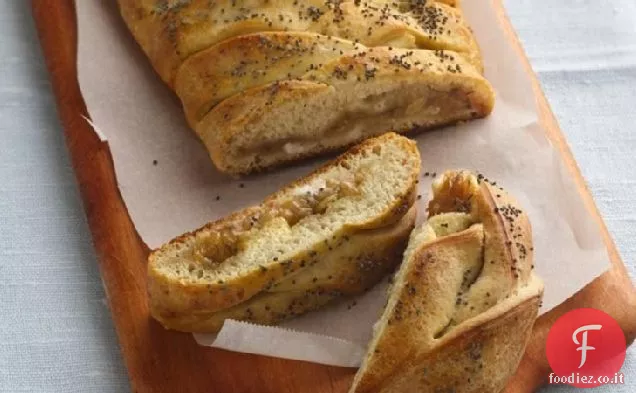 Formaggio Asiago e Treccia di Cipolla