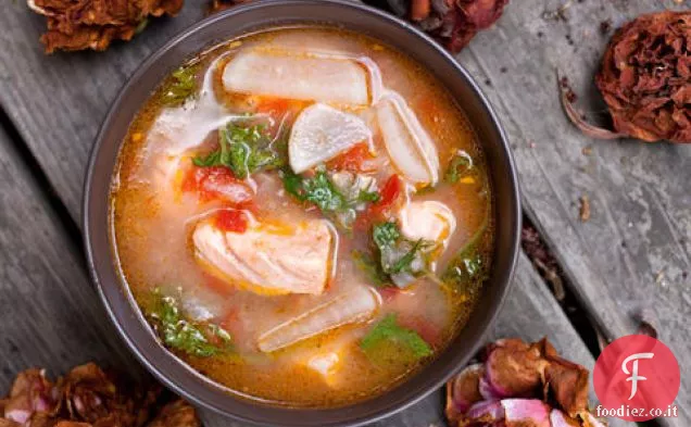 Salmone-Miso Sinigang (zuppa acida filippina)