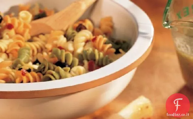 Insalata di pasta di verdure alla griglia italiana