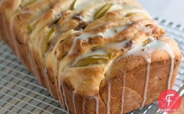 Mela Cannella Separare il pane