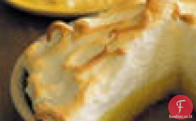 Torta di meringa al limone con una crosta di cracker Graham