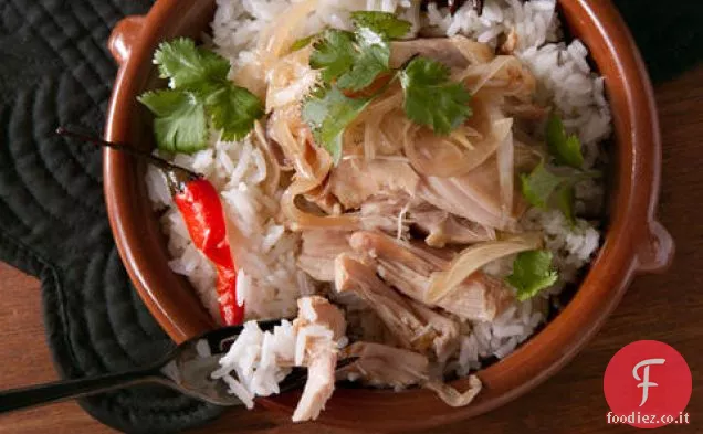 Pollo e zenzero pentola di argilla