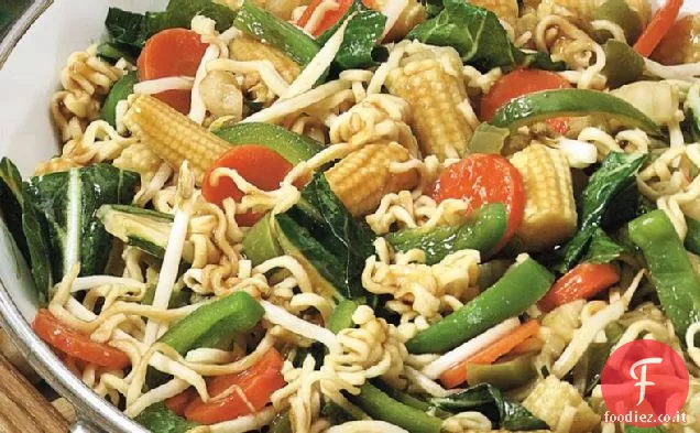 Teriyaki Verdure saltate in padella con Ramen Noodles
