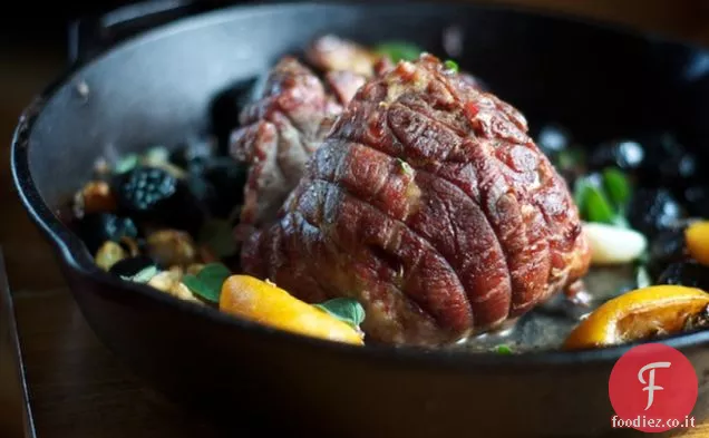 Agnello arrosto con olive, limone e Origano fresco