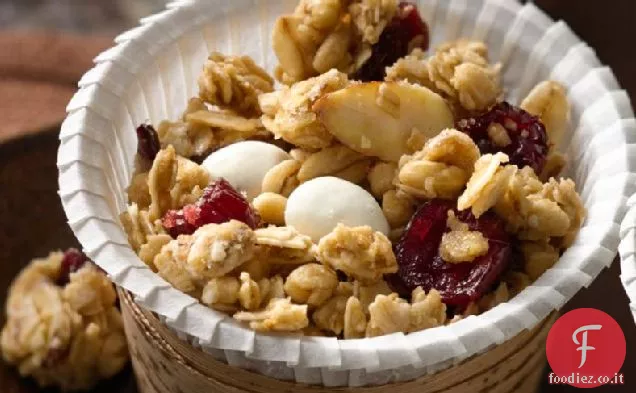Miscela facile dello spuntino della mandorla del mirtillo di microonda