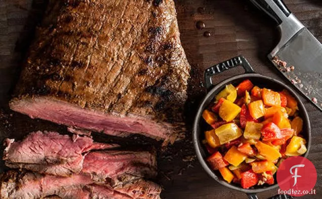 Bistecca di fianco alla griglia marinata al balsamico con gusto di peperone