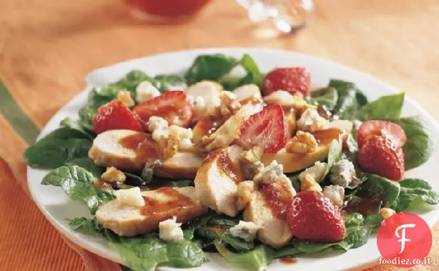 Insalata di pollo e spinaci alla fragola
