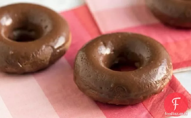 Ciambelle glassate al cioccolato al forno