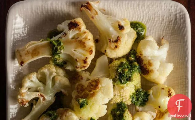 Cavolfiore arrosto con Salsa Verde