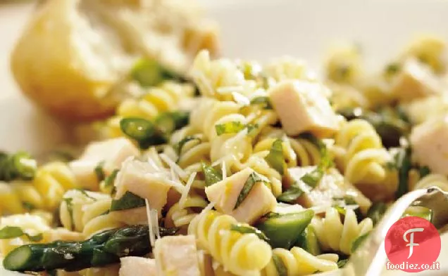 Insalata di pollo al limone e basilico