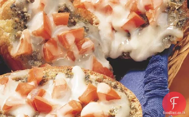 Pane tostato al Pesto al Pomodoro