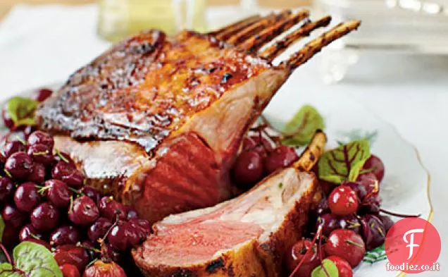 Agnello glassato al curry con uva tostata e mirtilli rossi