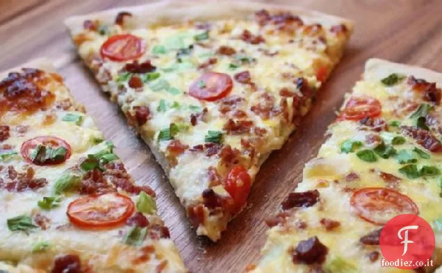 Pizza all'uovo strapazzate