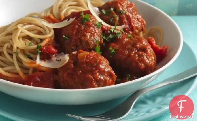 Polpette di Parmigiano piccante con pasta di capelli d'angelo