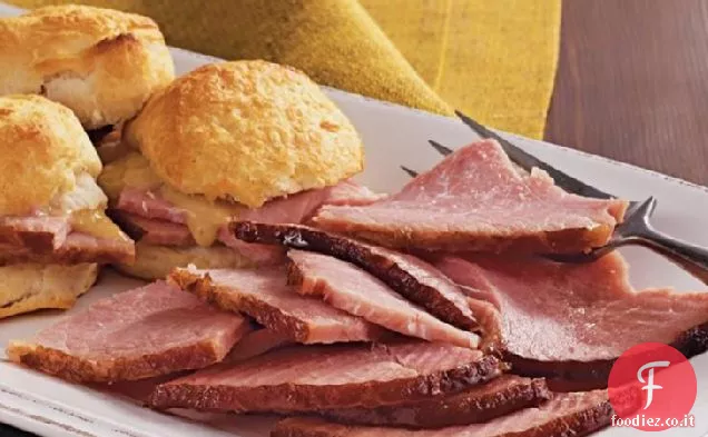 Prosciutto glassato di senape al miele a cottura lenta