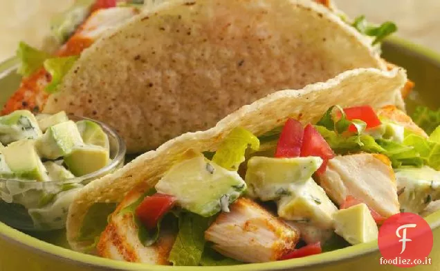 Tacos di pesce alla griglia con crema di avocado Topping