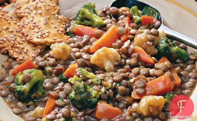 Casseruola di lenticchie e verdure miste