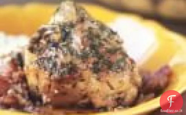 Costolette di agnello con salsa di menta, pomodoro e aglio