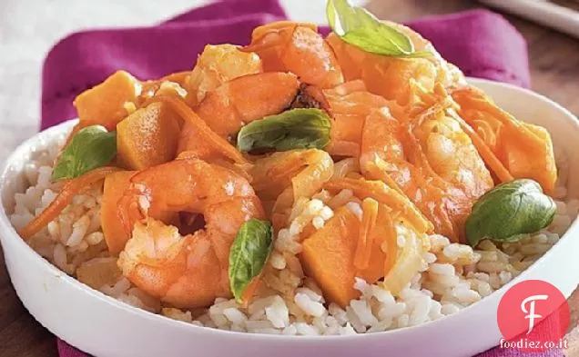 Curry tailandese della patata dolce del gambero