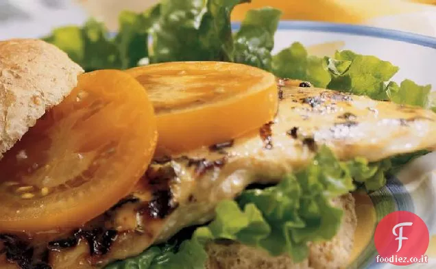 Panini di pollo alla senape e miele alla griglia