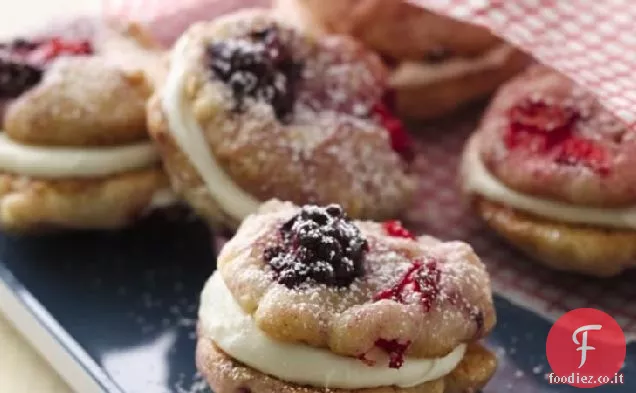 Biscotti ai frutti di bosco e Crème Sandwich