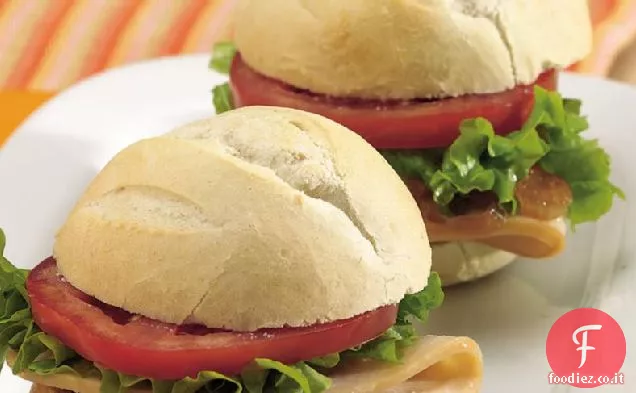 Panini con pollo e cipolle caramellate