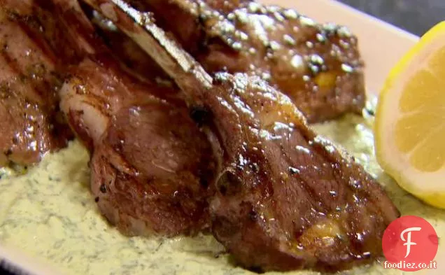 Agnello greco con salsa di menta allo yogurt
