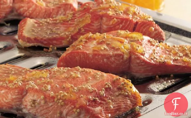 Salmone alla griglia con glassa di senape all'arancia