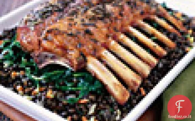 Mini Rack di agnello con Lenticchie Beluga nocciola e aglio saltato